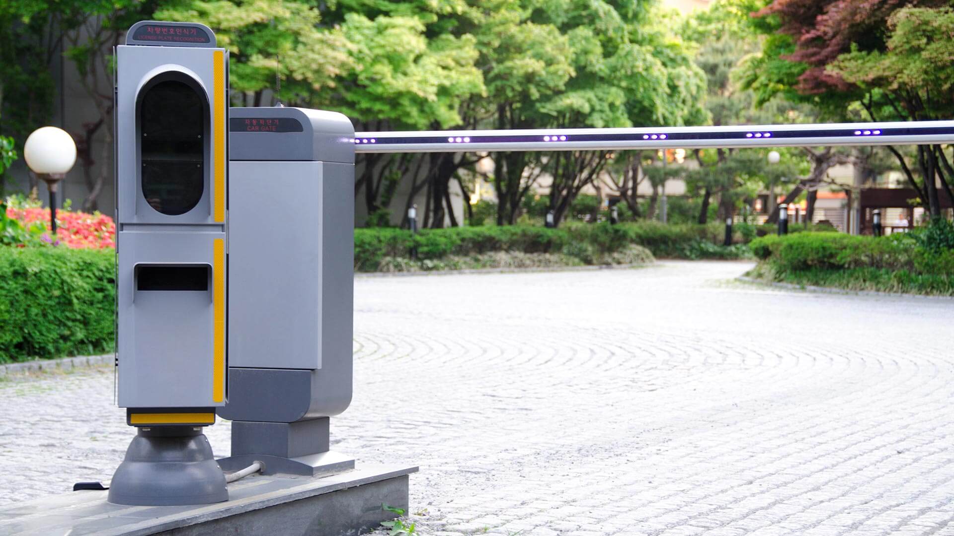 Et produktbillede af et automatisk bomsystem til campingpladser som kan integreres med GoCampings bookingsystem til campingpladser